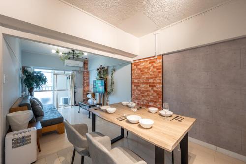 Kurume Apartment | Family-Friendly Retreat at セカンド-privatespace Second