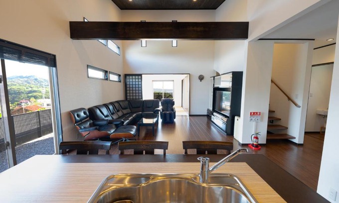 Motobu Villa | Discover Twilight Hills: Family-Friendly Retreat with High Ratings