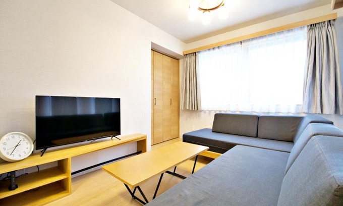 Asato Apartment | Discover メイスン倶楽部 安里 2F: Family-Friendly Retreat