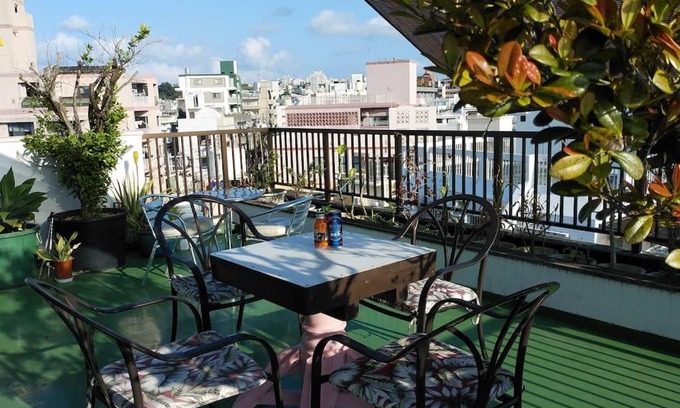 Tsuboya House | Discover Naha's Scenic Retreat: Spacious 6LDK for Groups