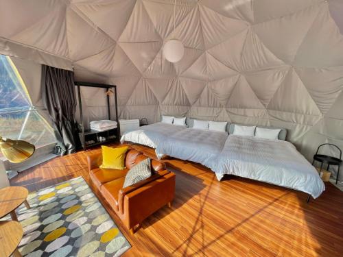 Akiyoshi Other | Discover Comfort at レドンド秋吉台 with Pool & Family Amenities