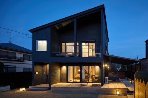Hojo House | Elite Retreat with Sauna, Ice Bath & Family-Friendly Vibes