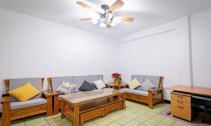 Beigan House | Explore 一九六民宿: Family-Friendly Stay with Breakfast