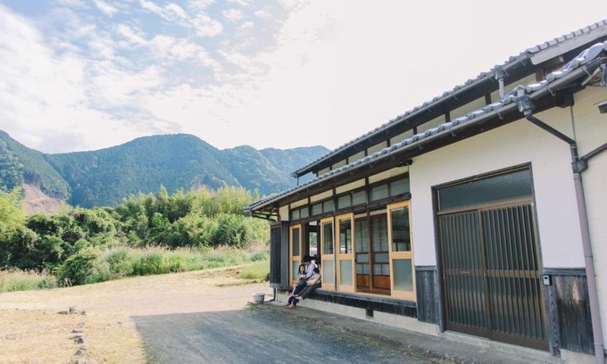 Saijo House | Experience Engawanotoki Villa: Family-Friendly Retreat