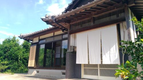 Tabira House | Discover 一棟貸し平戸よこた: Family-Friendly Retreat