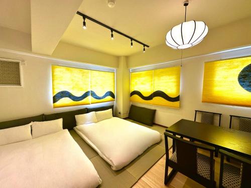 Yushima Apartment | Discover Retro Elegance at 上野レトロ花 - Ideal for Families