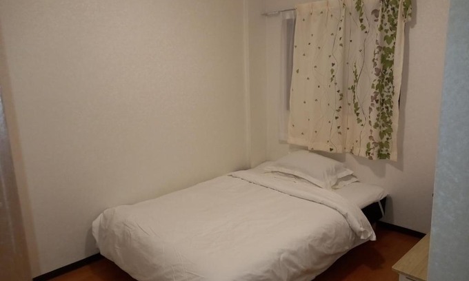 Taisho-ku House | Pet-Friendly Stay at 中山ビル with Family Amenities