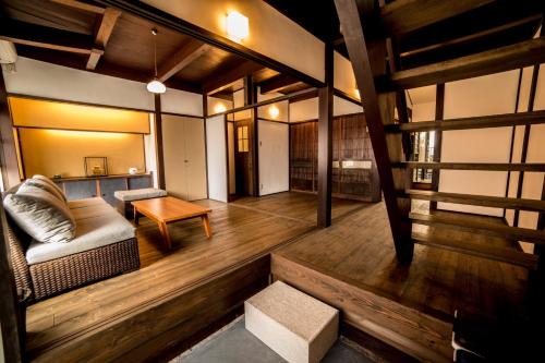 Kita Ward Hotel | Experience Kyoto Machiya Stay: 5-Star Pet-Friendly Retreat