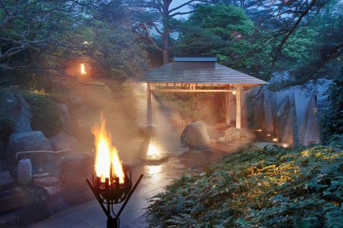 Taihaku Ward Hotel | Relax at 仙台秋保温泉 篝火の湯 緑水亭 with Hot Tub & Breakfast