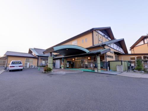 Takeo Hotel | Experience 北方温泉四季の里 with Delightful Dining Options