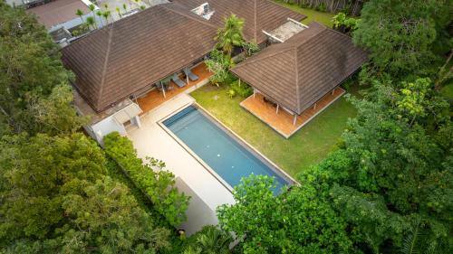 Si Sunthon Villa | 卡图精品五卧高尔夫场别墅