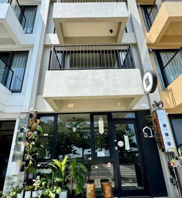 South Beach House | Experience True Hub: Oceanfront Retreat for Families