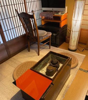 Fuchu Cho House | Guest House Omi: Family-Friendly Retreat with Hot Tub