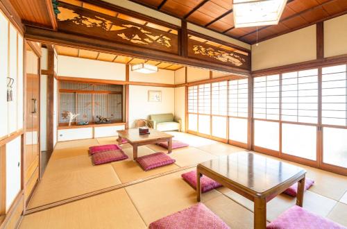 Kawatana-cho Apartment | Discover 古民家民泊ーよかよー: Pet & Child-Friendly Stay