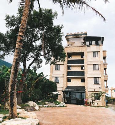 Shoufeng House | Cozy Propitious Castle B&B: Guest Rated 9/10 & Family Friendly