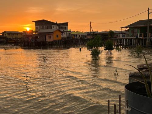 Pulau Ketam Ski Chalet | Enjoy Family-Friendly Comfort at Pulau Ketam Tide Homestay