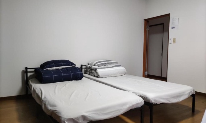 Gifu Apartment | Discover Premier Guest House with Hot Tub & Sake Bar