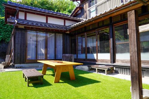 Shiga Prefecture Apartment | 和風グランピング LYS AIBA House 一 Japanese Garden Villa