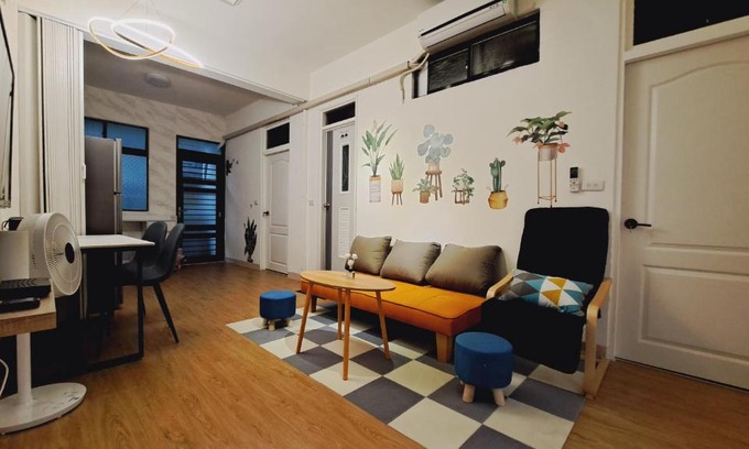 Yuanlin House | Discover員林民宿1128秘密基地: Family-Friendly Retreat