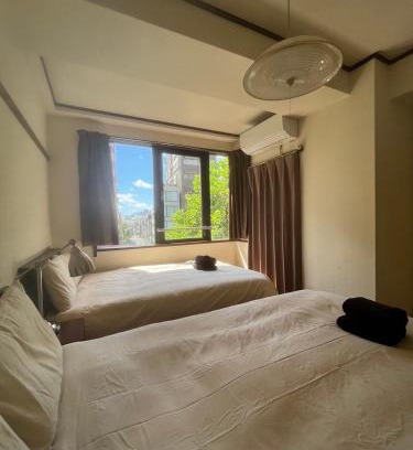Yotsuya Apartment | Discover 四谷松本館ビル: Family-Friendly with Kitchen Access