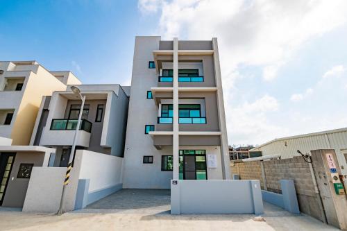 Magong House | Scenic Getaway at Memory In Water with Ocean View & Hot Tub