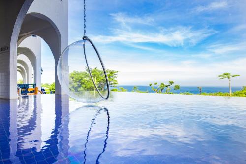 Xiaoliuqiu Bed & Breakfast | Pet-Friendly Xiao Liuqiu Mediterranean B&B with Ocean Views