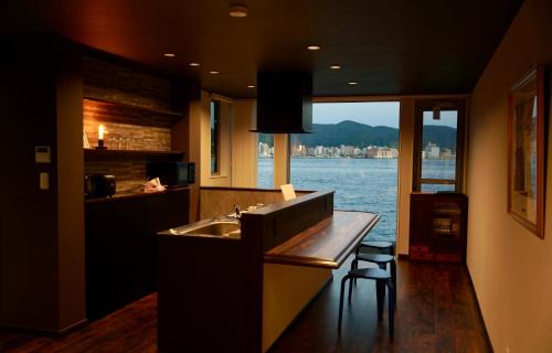 Shimonoseki Apartment | Experience Family-Friendly Comfort at 壇ノ浦ハウス