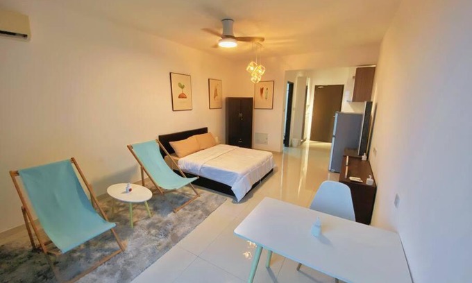 Johor Bahru Apartment | Inviting Hawaii Style Studio Unit - 4-Star Guest Rated Escape