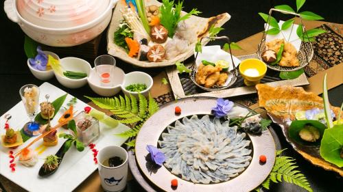 Hagi Hotel | Cozy Retreat at 夕景の宿 海のゆりかご with Pool & Hot Tub