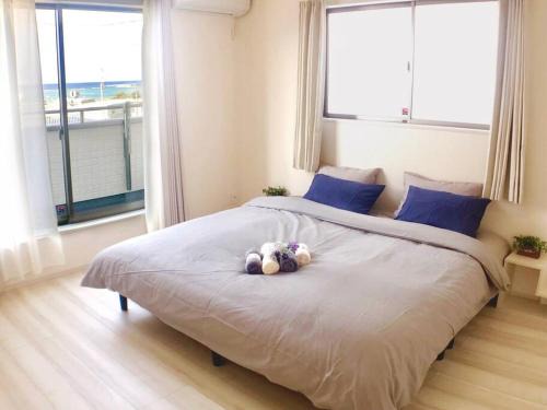 Ojima Island Villa | Ocean View Retreat: Walk to Beach in 2 Minutes