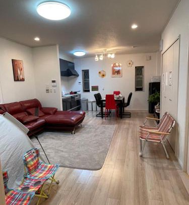 Tsuruhashi Villa | Pet-Friendly孔雀民宿 with Hot Tub & 9.6/10 Guest Rating