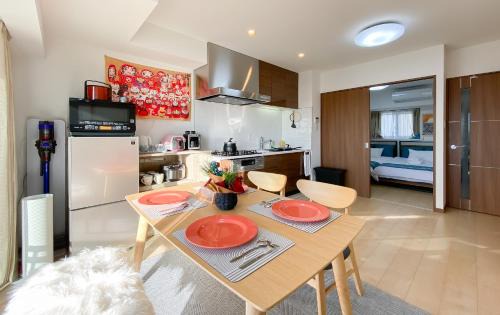 Kitakoiwa Apartment | 安楽途: Highly Rated Family-Friendly Hotel Getaway