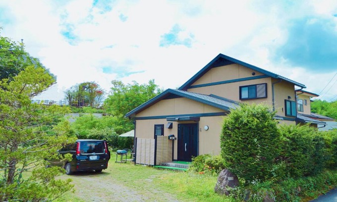 Fujikawaguchiko Villa | Modern Comfort at 富士の樱House 宝栄: 9/10 Guest Rated