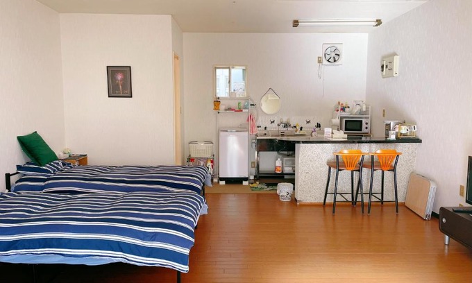 Kofu Apartment | Cozy Room with Parking & Child-Friendly Amenities Await!
