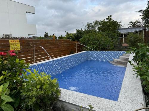 Hengchun Villa | Tranquil Villa with Pool, Kitchen & Ocean View for 14 Guests