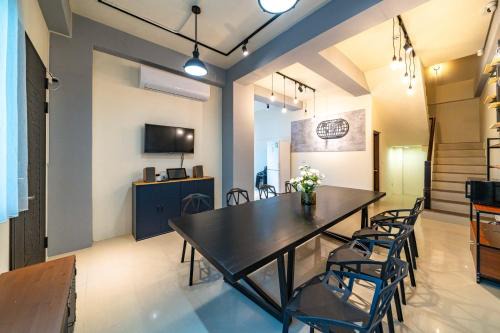 Yuanshan Apartment | Unwind at 不想回家: Top-Rated Family & Pet-Friendly Stay