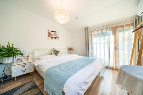 Qingpu House | Discover 小喜屋: Pet-Friendly Retreat Near West Lake