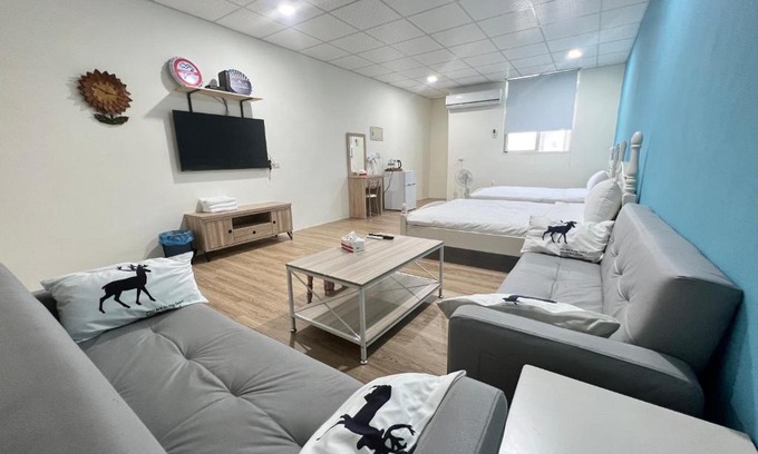 Fangliao House | Family-Friendly Retreat at 小燕子輕旅 for Memorable Stays