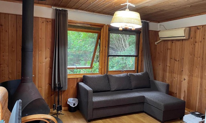 Higashiizu Villa | Welcoming 山小屋ライムライト: Family & Pet-Friendly Retreat