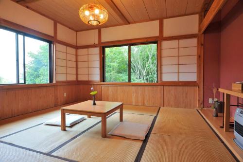 Otoyo Hotel | Family-Friendly Getaway at 山荘梶ヶ森 - 10/10 Rated Retreat
