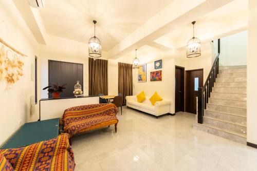Puli House | Top-Rated Giant Wings Homestay: Perfect for Families
