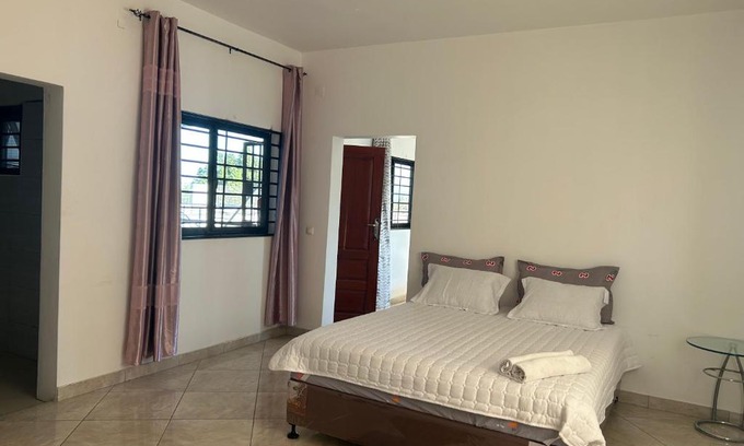 Mozambique Hotel | Discover 巴蜀客栈: Family-Friendly and Pet Welcoming Stay