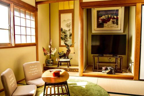 Izumisano House | Ocean View Retreat at 幽舍の庭: Family-Friendly Escape