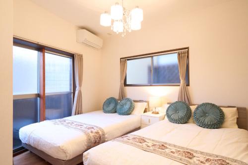 Ebisu Villa | Discover Relaxation at 恵比寿四丁目 with Hot Tub Access