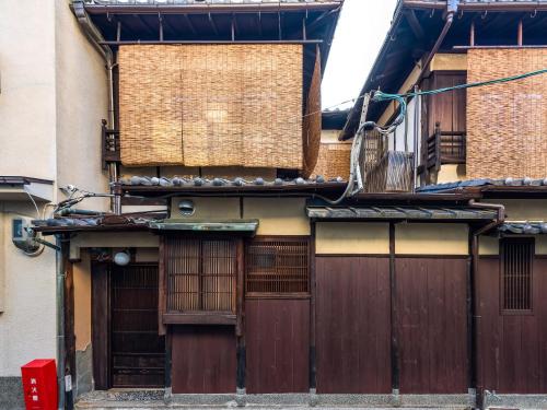 Komatsucho Villa | Kyotofish Oomatsu: Premium Ryokan Near Gion & Kiyomizu Temple