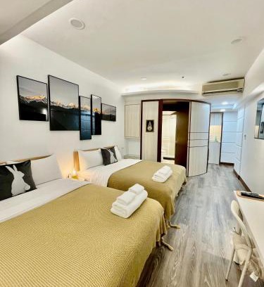 Zhongzheng Apartment | Discover Urban Abode DUGU: Family-Friendly Retreat