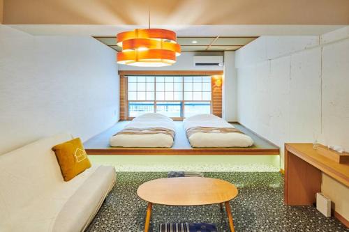 Honmachi Apartment | Experience Tranquility at 折り鶴の間 402 - Family-Friendly Stay