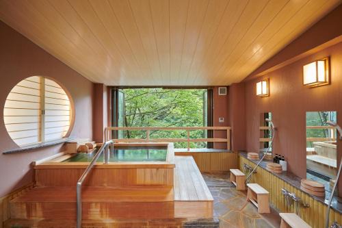 Shiobara Hotel | Experience 日光ガーデンホテル: Family-Friendly with Hot Tub