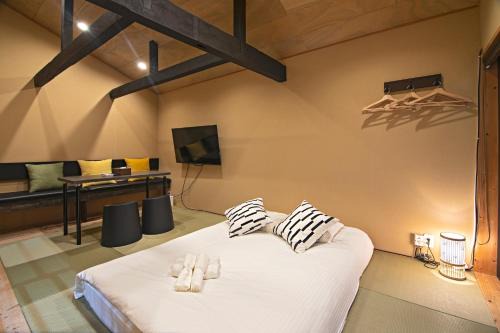 Nishijin Apartment | Experience Kyoto Machiya - Family Friendly near Kinkaku-ji