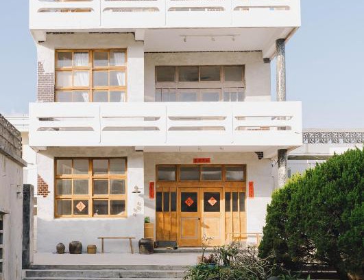 Magong House | Explore 東衛參捌 陶藝旅店: Pet & Child Friendly Retreat